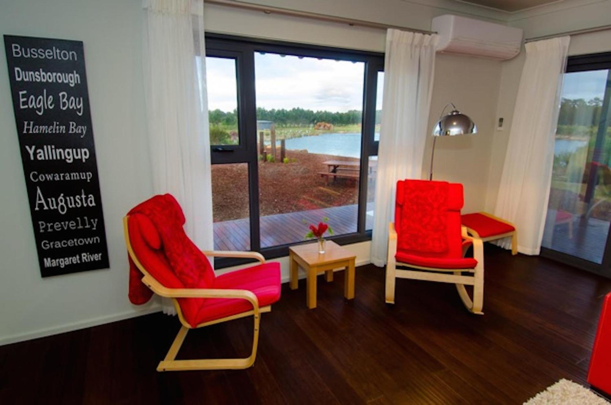 Kooyar Mia Guest House Metricup Exterior foto